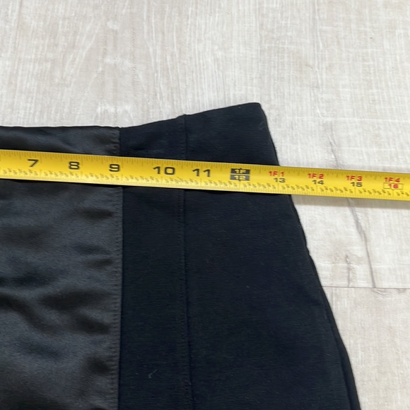 Skirt Johnathan Saunders Black 2 Tone with Stretch and Zipper - Picture 7 of 8